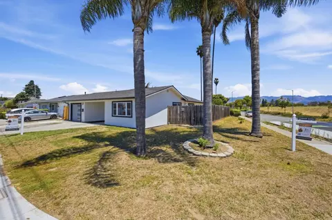 Exterior - 450 Beck St, Watsonville, CA 95076 photo 2 of 8