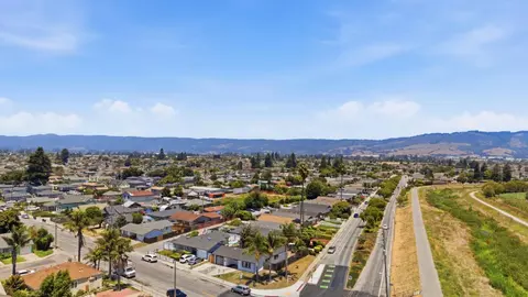 View/Area - 450 Beck St, Watsonville, CA 95076 photo 6 of 7