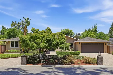 18797 Westview Dr, Saratoga, CA 95070