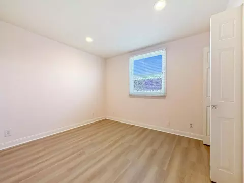 Bedroom - 1290 De Solo Dr, Pacifica, CA 94044 photo 4 of 5