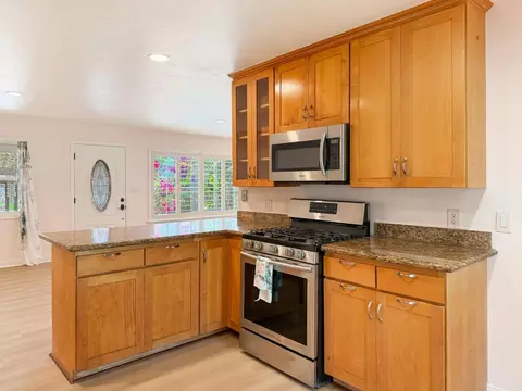 Kitchen - 1290 De Solo Dr, Pacifica, CA 94044 photo 3 of 3