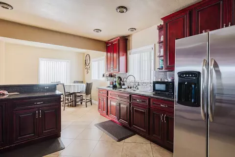 Kitchen - 15 Rincon Ave, Salinas, CA 93905 photo 2 of 3
