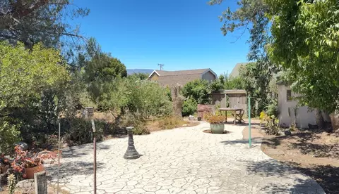 273 Dixi St, Soledad, CA 93960 photo 2