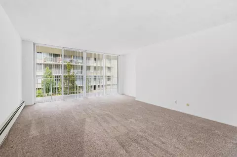 Living - 400 Davey Glen Rd 4330, Belmont, CA 94002 photo 3 of 9