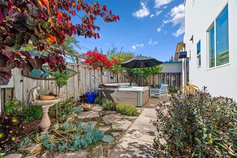 Exterior - 149 Coates Dr, Aptos, CA 95003 photo 4 of 10