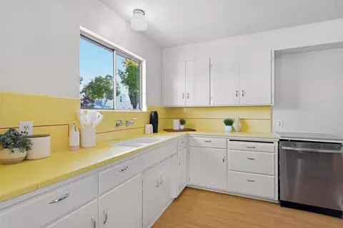 Kitchen - 365 E Iowa Ave, Sunnyvale, CA 94086 photo 5 of 5