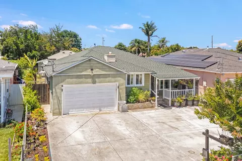 123 Gardenia Way, East Palo Alto, CA 94303
