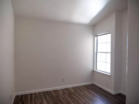 Bedroom - 29202 Rio Verde Dr, Gustine, CA 95322 photo 1 of 7