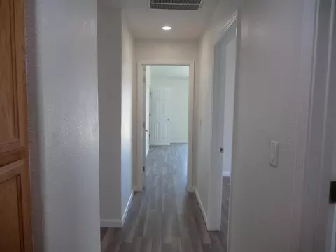 Entry Way - 29202 Rio Verde Dr, Gustine, CA 95322 photo 7 of 7