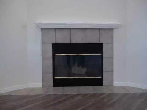 Living - 29202 Rio Verde Dr, Gustine, CA 95322 photo 6 of 7