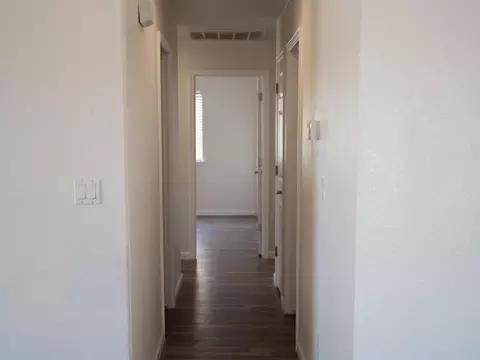 Entry Way - 29202 Rio Verde Dr, Gustine, CA 95322 photo 5 of 7