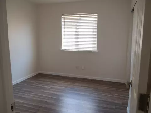 Bedroom - 29202 Rio Verde Dr, Gustine, CA 95322 photo 2 of 7