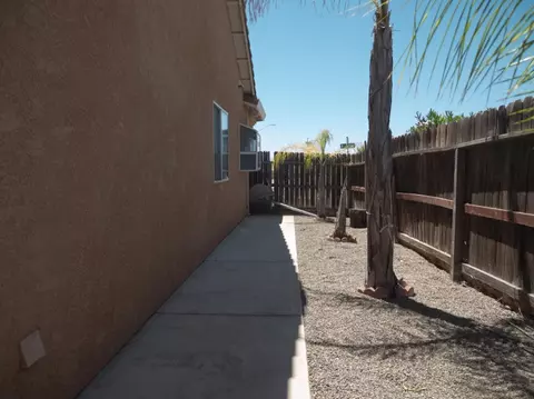 Exterior - 29202 Rio Verde Dr, Gustine, CA 95322 photo 5 of 7