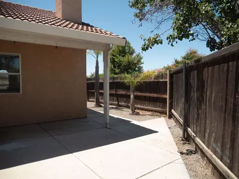 Exterior - 29202 Rio Verde Dr, Gustine, CA 95322 photo 4 of 7