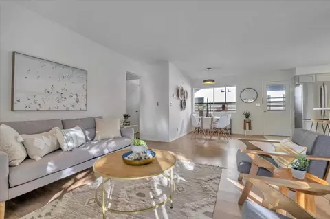 Living - 103 Darlington Ln, Soquel, CA 95073 photo 3 of 4