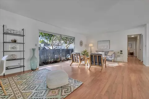 Living - 103 Darlington Ln, Soquel, CA 95073 photo 2 of 4