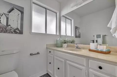 Bath - 103 Darlington Ln, Soquel, CA 95073 photo 2 of 2