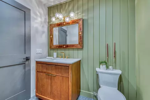 Bath - 2921 Madrone Ln, Pebble Beach, CA 93953 photo 4 of 5