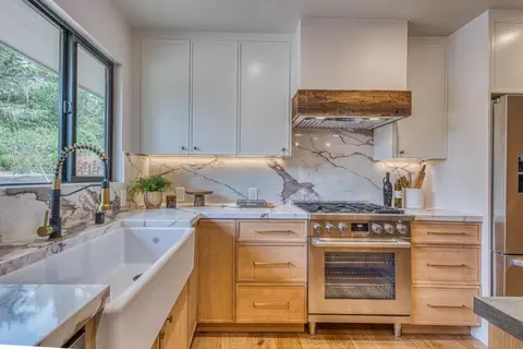 Kitchen - 2921 Madrone Ln, Pebble Beach, CA 93953 photo 3 of 6