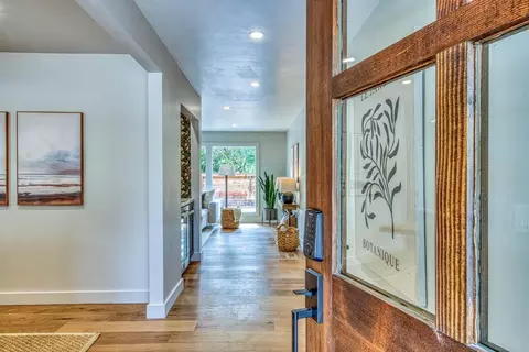 Entry Way - 2921 Madrone Ln, Pebble Beach, CA 93953 photo 2 of 5