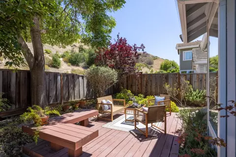 Exterior - 21091 Old Ranch Ct, Salinas, CA 93908 photo 1 of 2