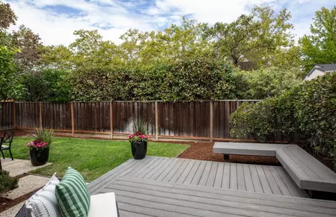 Exterior - 1116 Doyle Pl, Mountain View, CA 94040 photo 3 of 8