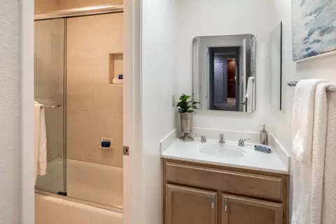 Bath - 1116 Doyle Pl, Mountain View, CA 94040 photo 2 of 2