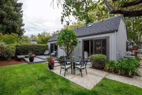 Exterior - 1116 Doyle Pl, Mountain View, CA 94040 photo 4 of 8