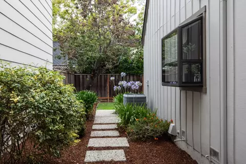 Exterior - 1116 Doyle Pl, Mountain View, CA 94040 photo 7 of 8