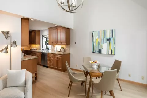 Dining - 1116 Doyle Pl, Mountain View, CA 94040 photo 5 of 5