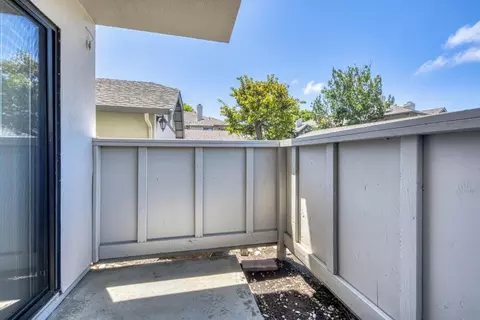Exterior - 1056 Padre Dr 5, Salinas, CA 93901 photo 4 of 6