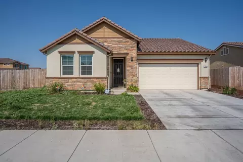 1964 Gus Villalta Dr, Los Banos, CA 93635