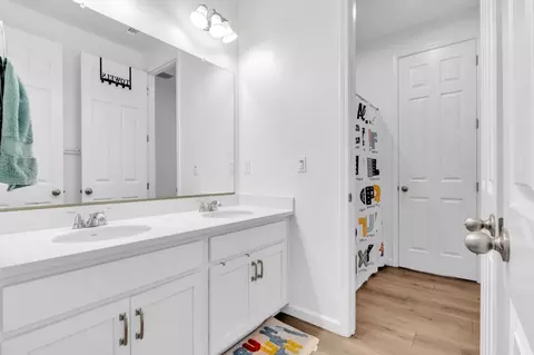Entry Way - 4076 Eugene Dr, Olivehurst, CA 95961 photo 5 of 5