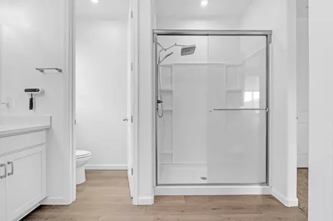 Bath - 4076 Eugene Dr, Olivehurst, CA 95961 photo 1 of 2