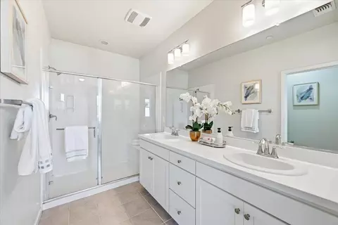 Bath - 5603 Melodia Cir, Dublin, CA 94568 photo 2 of 2