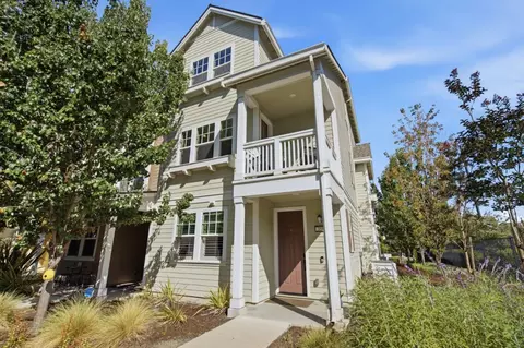 Exterior - 350 Circuit Way, Mountain View, CA 94043 photo 1 of 7