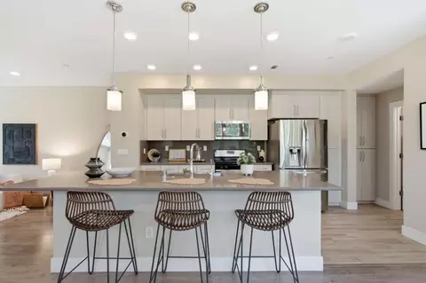 Kitchen - 350 Circuit Way, Mountain View, CA 94043 photo 1 of 4