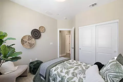 Bedroom - 350 Circuit Way, Mountain View, CA 94043 photo 6 of 6