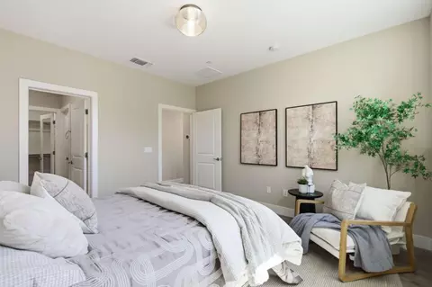 Bedroom - 350 Circuit Way, Mountain View, CA 94043 photo 2 of 6