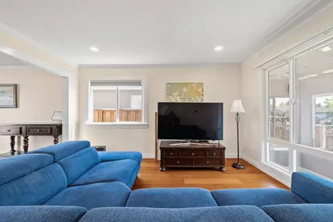 Living - 2347 Bennington Ln, Hayward, CA 94545 photo 2 of 3
