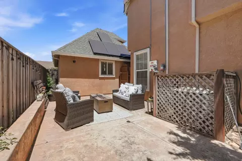 Exterior - 45 Canterbury Pl, Gilroy, CA 95020 photo 7 of 12
