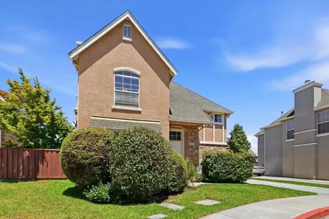 Exterior - 45 Canterbury Pl, Gilroy, CA 95020 photo 3 of 12