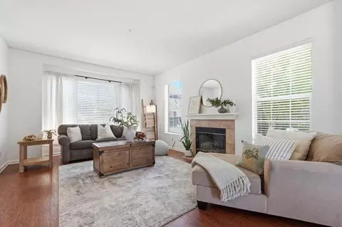 Living - 45 Canterbury Pl, Gilroy, CA 95020 photo 1 of 3