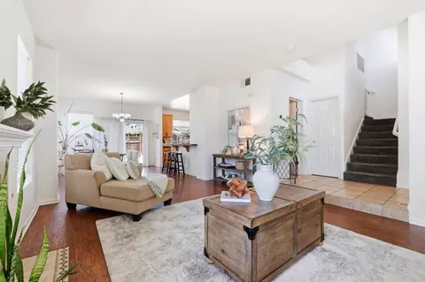 Living - 45 Canterbury Pl, Gilroy, CA 95020 photo 2 of 3