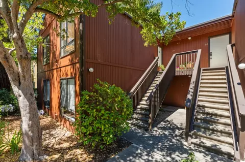 62 Pearce Mitchell Pl 62, Stanford, CA 94305