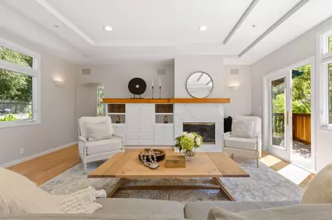 Living - 228 Naomi Ave, Pacifica, CA 94044 photo 2 of 2