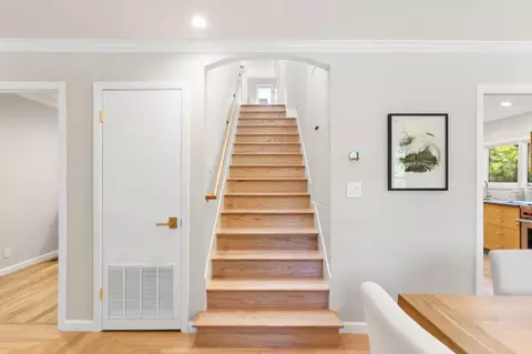 Entry Way - 228 Naomi Ave, Pacifica, CA 94044 photo 5 of 5
