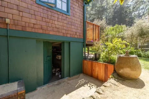 Exterior - 228 Naomi Ave, Pacifica, CA 94044 photo 15 of 16