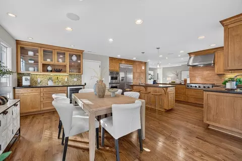 Dining - 455 Preston Dr, Mountain View, CA 94040 photo 2 of 4