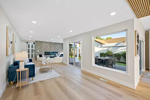 Living - 244 Darryl Dr, Campbell, CA 95008 photo 5 of 6